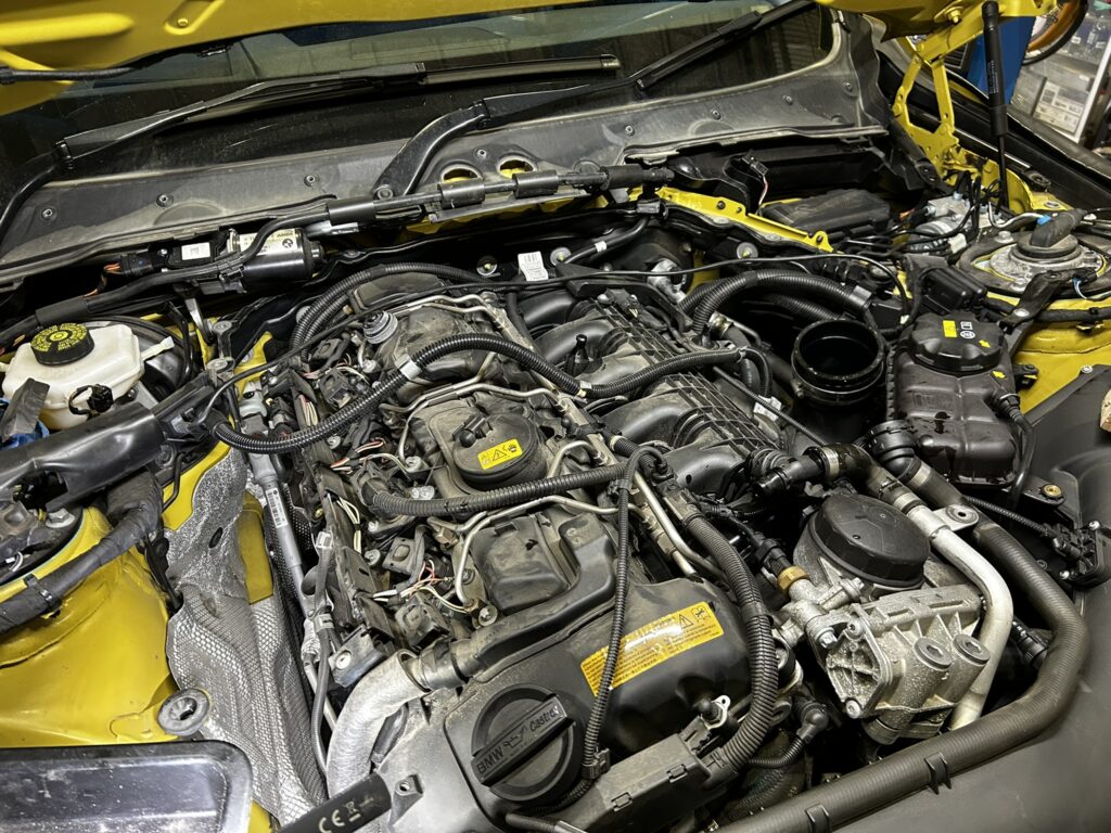 AVARTH　岐阜　愛知　三重　大垣　BMW修理　輸入車修理　BMW　岐阜BMW　M４　F８２　F８バルブトロニックサーボモーター　バルブトロニックモータ
