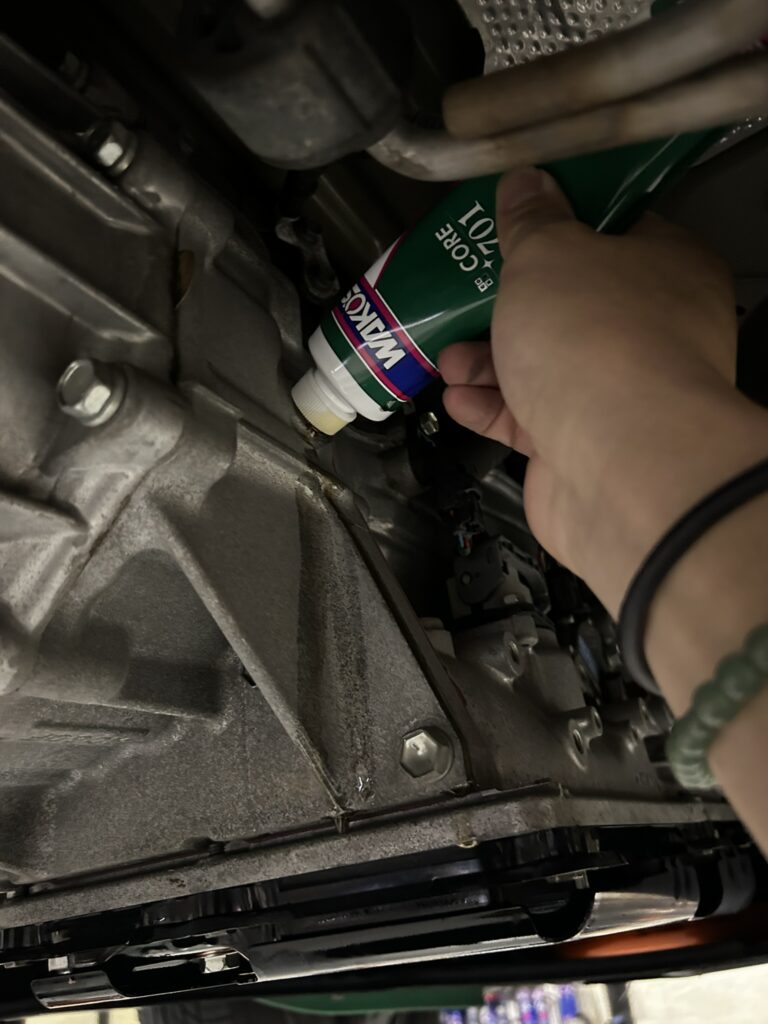 トヨタ ハイエース GDH206V
岐阜 大垣 岐南町 各務原 AVARTH ATF交換 オートマオイル交換 ハイエース修理 カスタム オイル交換 ワコーズ コア701 CORE701