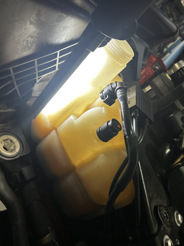 AVARTH 岐阜 岐南町 MINI MINI修理 足回り修理 異音修理 BMW 岐阜BMW 岐阜MINI テイン アブソーバー交換 ショック交換 大垣 各務原 一宮 LLC交換