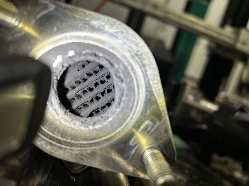 マツダ　アテンザ　ディーゼル　煤洗浄　インテーク　AVARTH　岐阜　瑞浪　岐南町　大垣　愛知　三重　長野　EGR流量異常　DPF　EGRクーラー