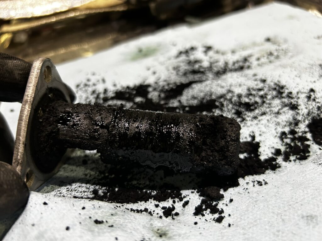 マツダ　アテンザ　ディーゼル　煤洗浄　インテーク　AVARTH　岐阜　瑞浪　岐南町　大垣　愛知　三重　長野　EGR流量異常　煤つまり　DPF