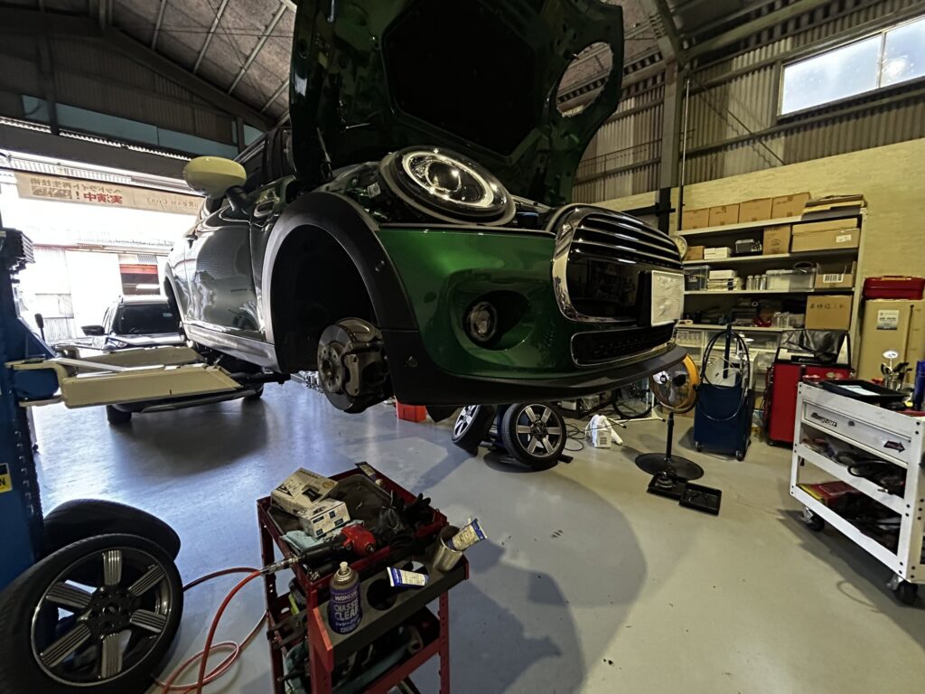 岐阜 AVARTH MINI BMW 岐南町 一宮 大垣 各務原 愛知 三重 名古屋 F56 MINI修理 オイル交換 ブレーキ交換 点検