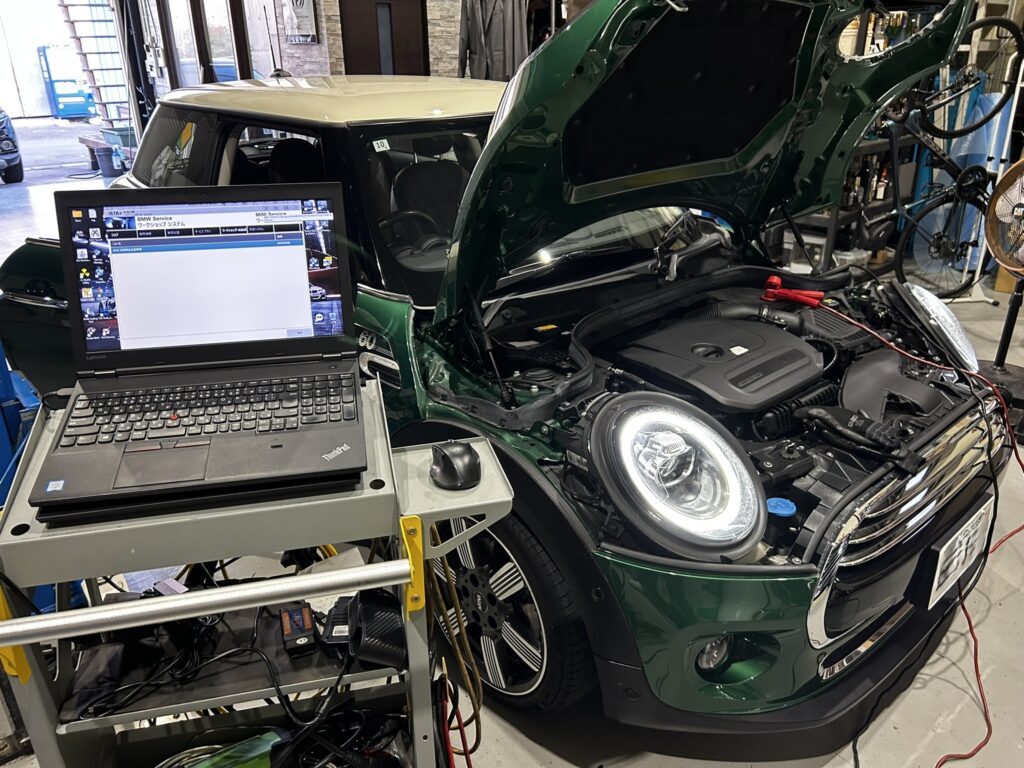 岐阜 AVARTH MINI BMW 岐南町 一宮 大垣 各務原 愛知 三重 名古屋 F56 MINI修理 オイル交換 ブレーキ交換 点検 診断 ディクセル パッド交換 診断 輸入車診断