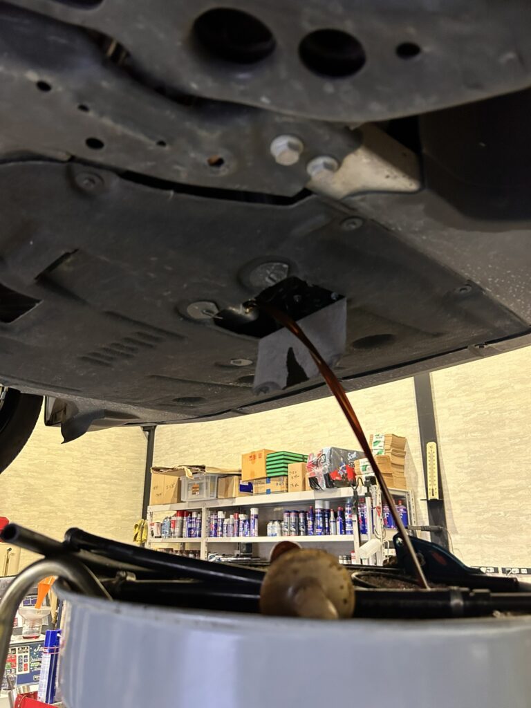 岐阜 AVARTH MINI BMW 岐南町 一宮 大垣 各務原 愛知 三重 名古屋 F56 MINI修理 オイル交換 ブレーキ交換 点検 診断 ディクセル パッド交換 AVARTHオイル ルブロス