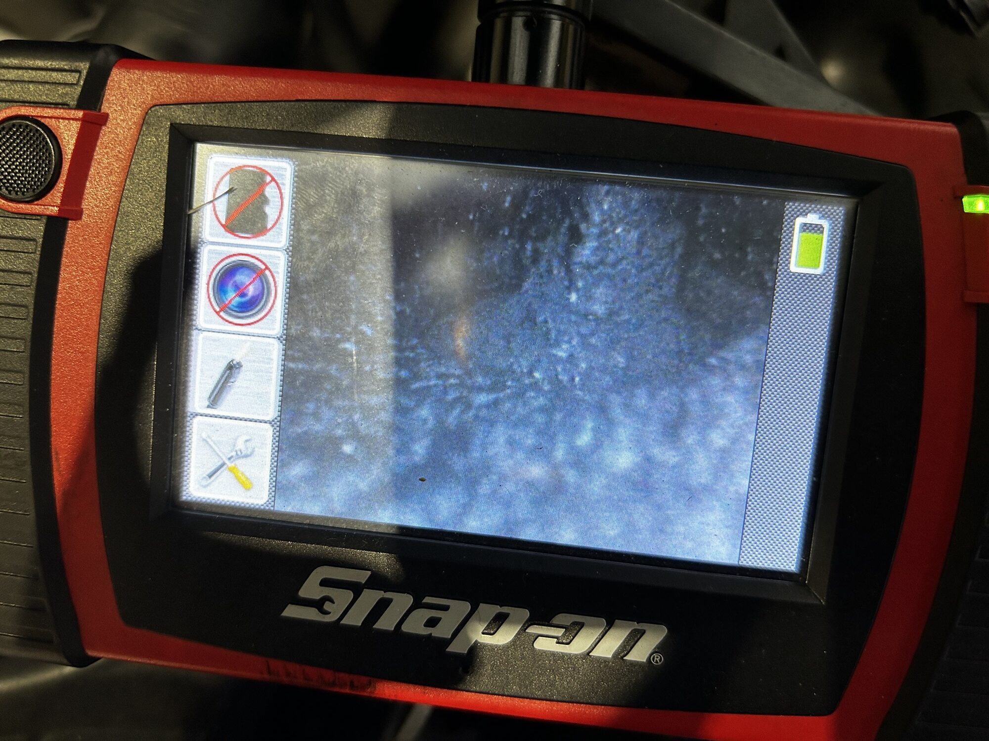 岐阜 AVARTH BMW F30 3シリーズ EGR流量異常 煤洗浄 岐阜BMW 岐南町 大垣 一宮 各務原 岡崎 三河 インマニ 煤 インテークバルブ